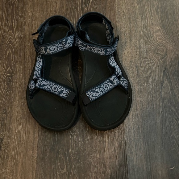 Women’s Teva Hurricane XLT Sandals - Picture 2 of 9